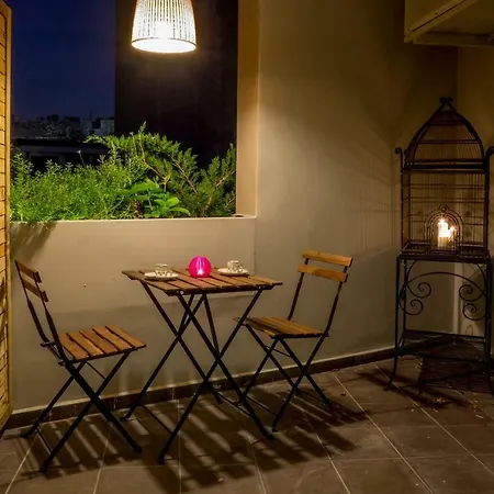 Athens Suites Apartment *
